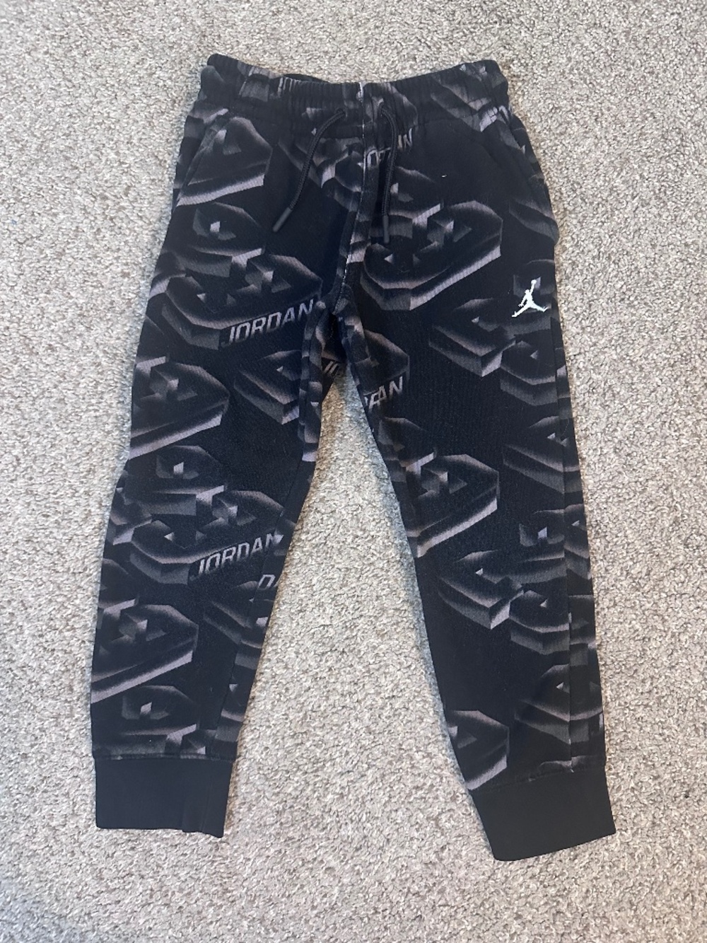 Boys Size 5/6 Black Jordan Sweatpants